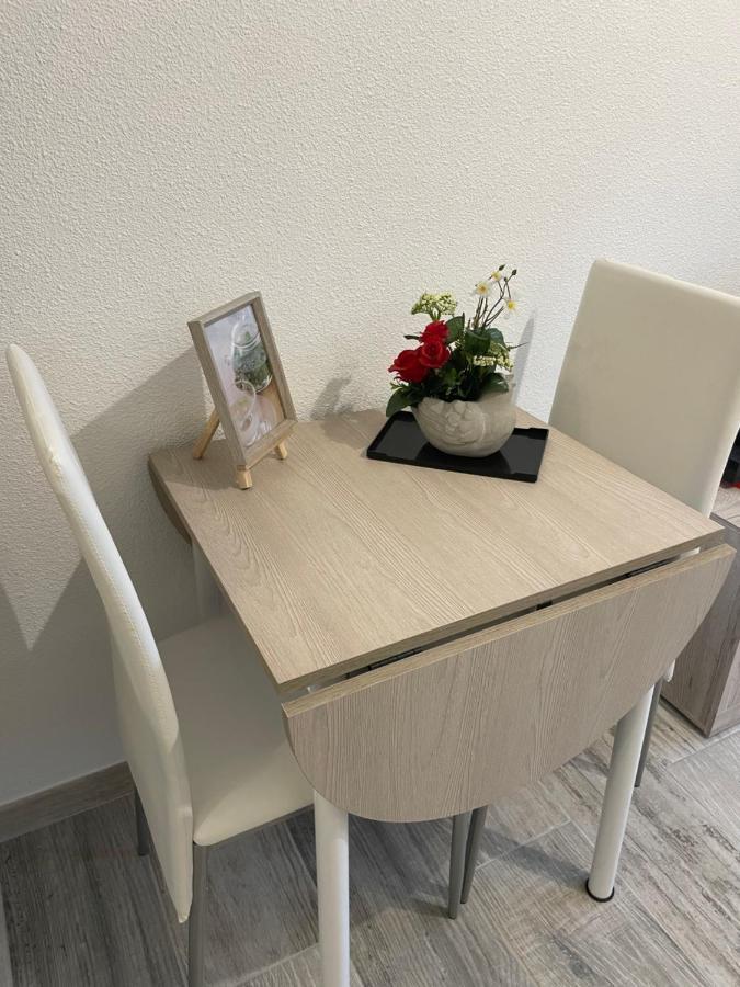 Appartement De Charme A 2 Min De La Plage Vallauris Eksteriør bilde