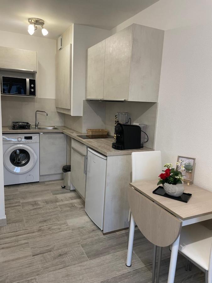 Appartement De Charme A 2 Min De La Plage Vallauris Eksteriør bilde